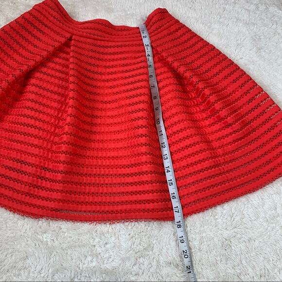 Express striped mesh overlay fit and flare skirt, size 2 - Picture 2 of 7